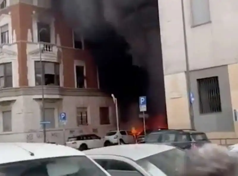 milano   le prime immagini dopo l esplosione in via pier lombardo   4