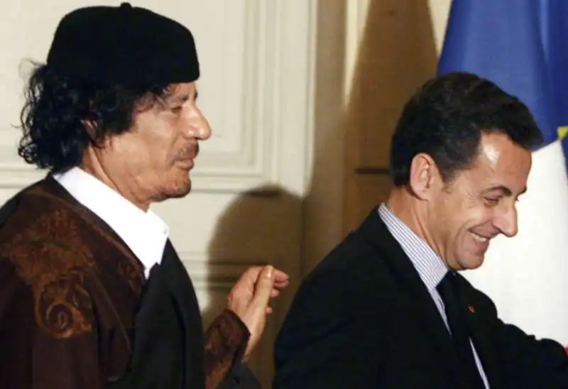 muammar gheddafi  nicolas sarkozy  