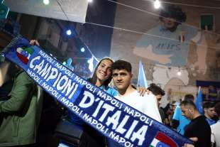 napoli festeggiamenti per lo scudetto 12