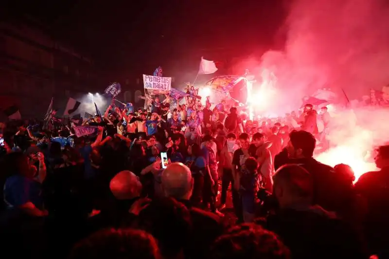 napoli   festeggiamenti per lo scudetto   15