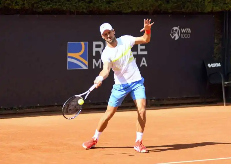 nole djokovic in allenamento foto dallavecchia  gmt 229