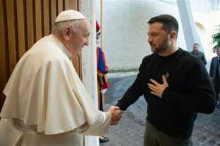 PAPA FRANCESCO CON VOLODYMYR ZELENSKY