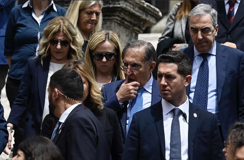 patrizia scurti giorgia meloni ignazio la russa maurizio gasparri funerali andrea augello