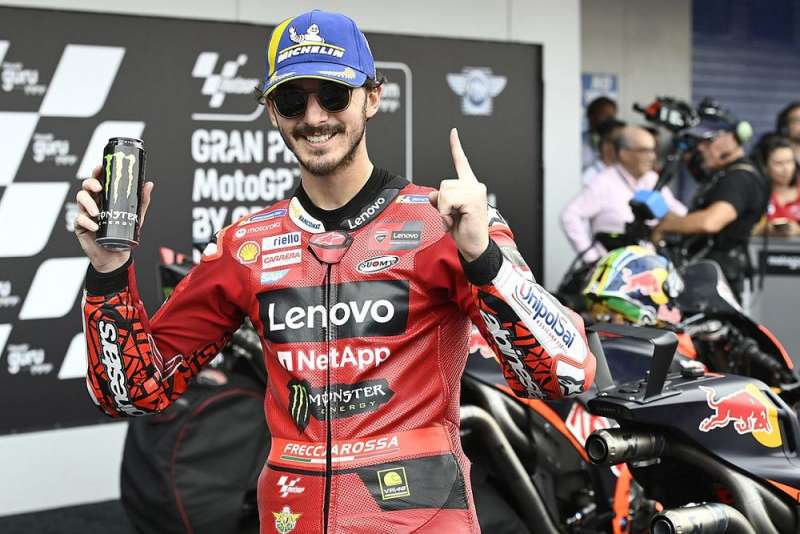 pecco bagnaia festeggia a jerez