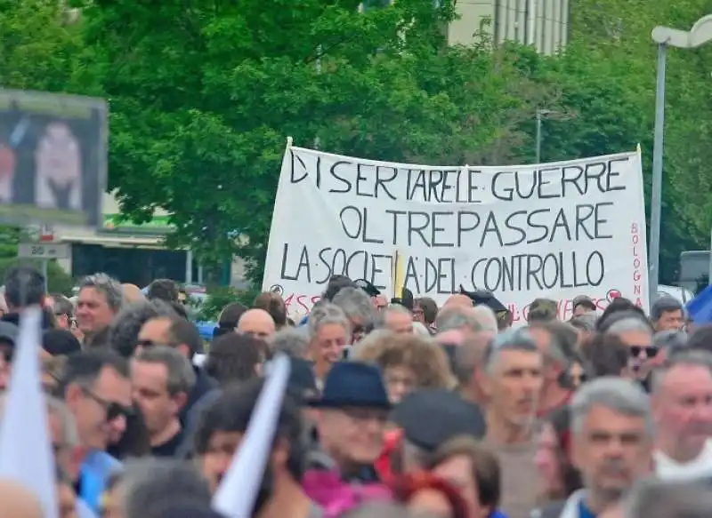 PESARO - MANIFESTAZIONE CONTRO LA REALIZZAZIONE DI BIOLABORATORIO 