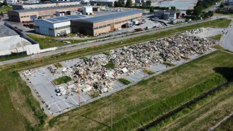 RIFIUTI ALLUVIONE EMILIA ROMAGNA  