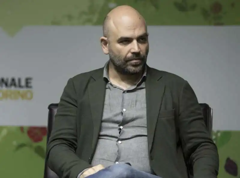 ROBERTO SAVIANO AL SALONE DEL LIBRO DI TORINO  