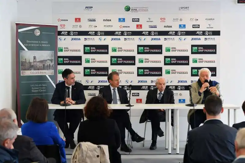 sala stampa gianni clerici foto  mezzelani gmt 058