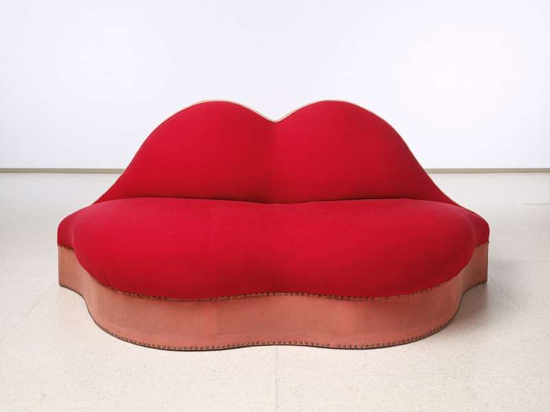 salvador dali mae west lips sofa