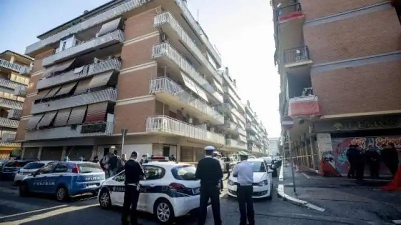 sgombero casa di roberto spada 