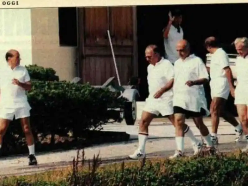 silvio berlusconi   fedele confalonieri   adriano galliani alle bermuda nel 1995 