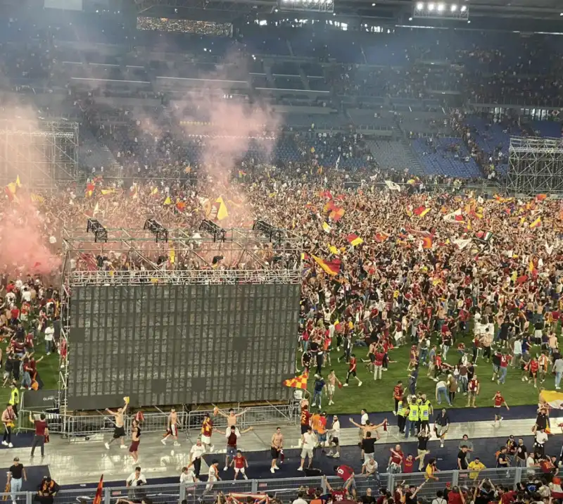 STADIO OLIMPICO FINALE CONFERENCE LEAGUE DELLA ROMA