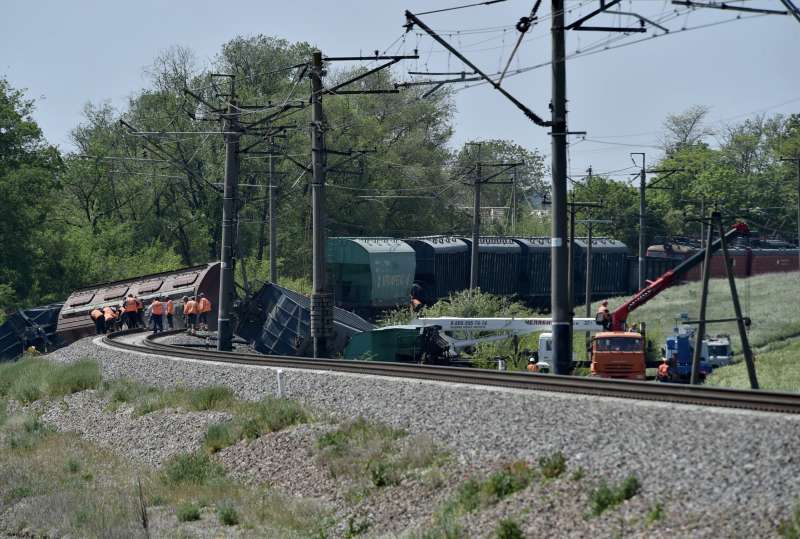 treno deragliato in crimea 2