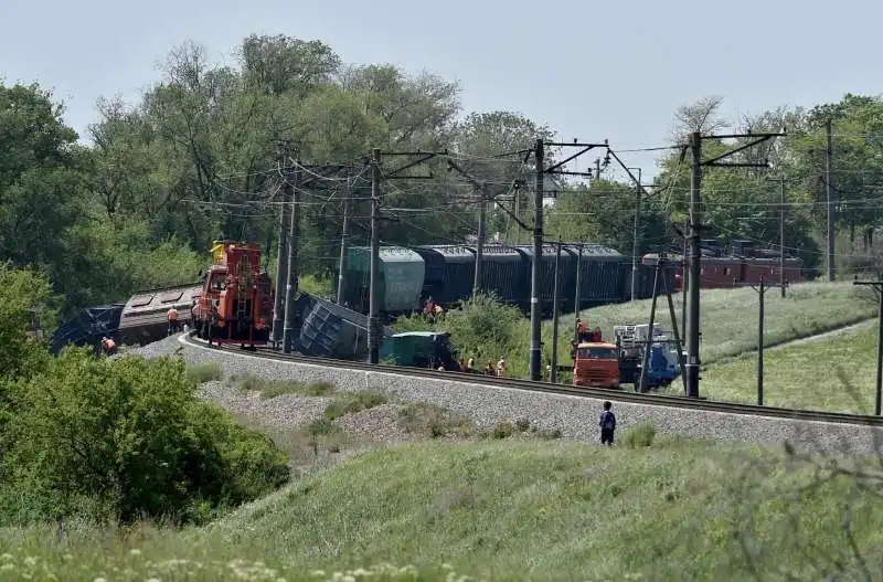 treno deragliato in crimea   5