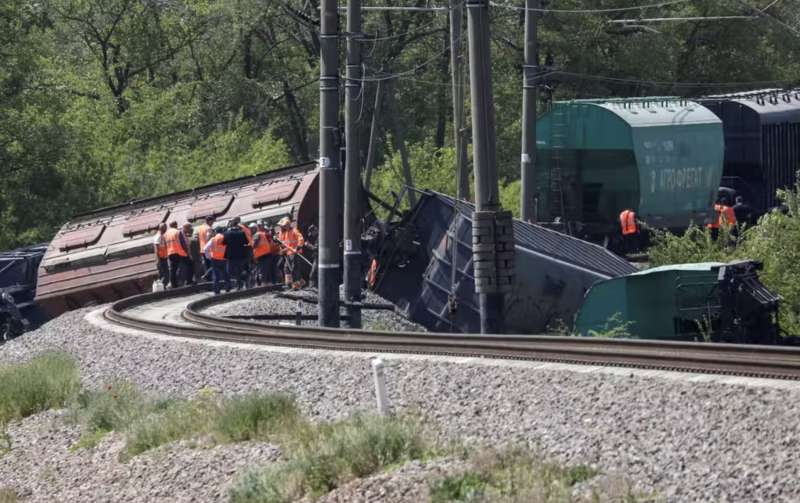 treno deragliato in crimea 6