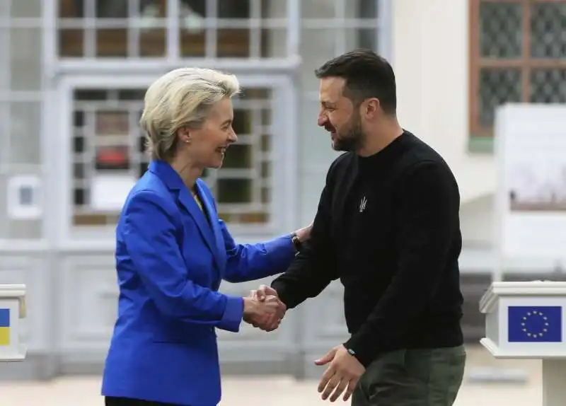 ursula von der leyen volodymyr zelensky a kiev    