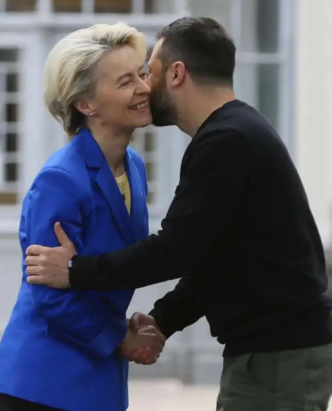 ursula von der leyen volodymyr zelensky a kiev 