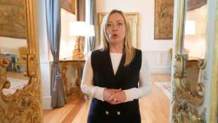 video di giorgia meloni sul decreto lavoro 11