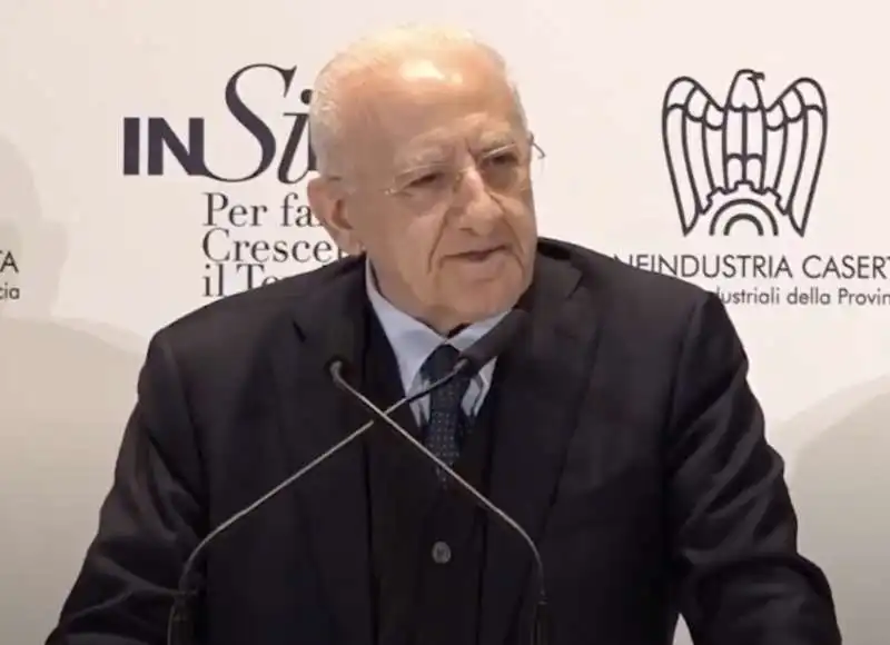 vincenzo de luca all assemblea di confindustria caserta  