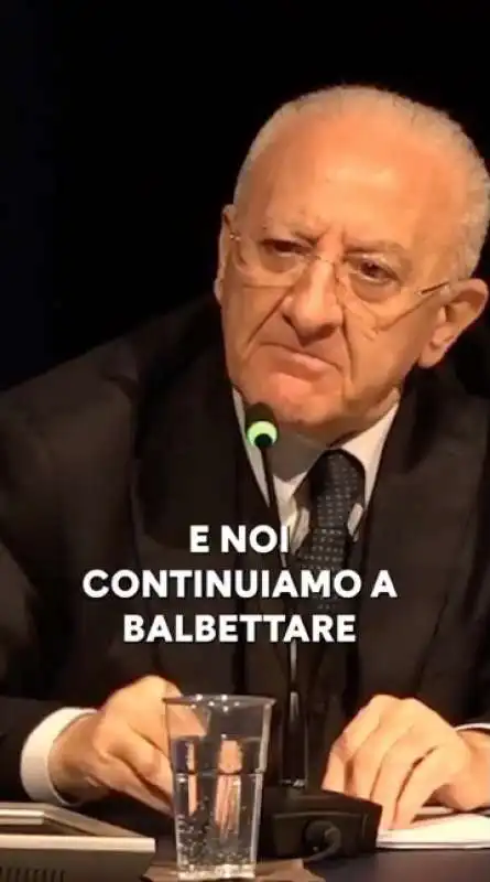 vincenzo de luca contro giorgia meloni  8