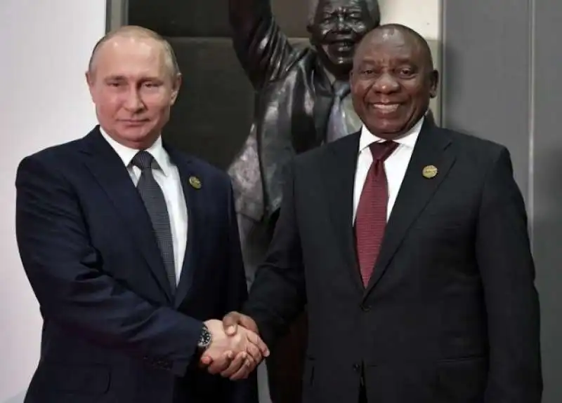 vladimir putin  cyril ramaphosa 