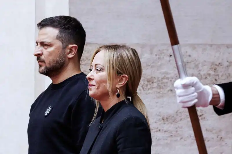 volodymyr zelensky e giorgia meloni  a palazzo chigi   1