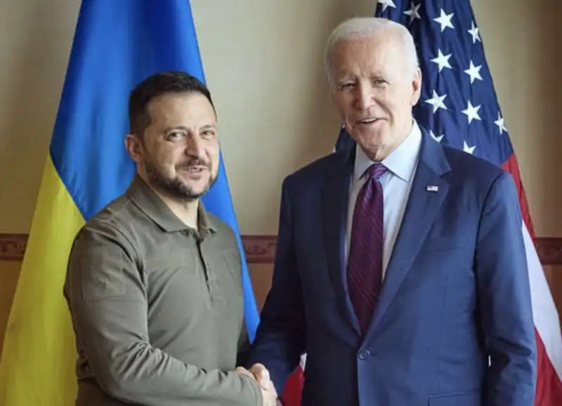 VOLODYMYR ZELENSKY JOE BIDEN 