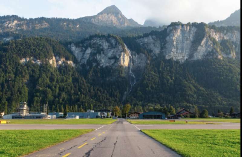 aeroporto unterbach