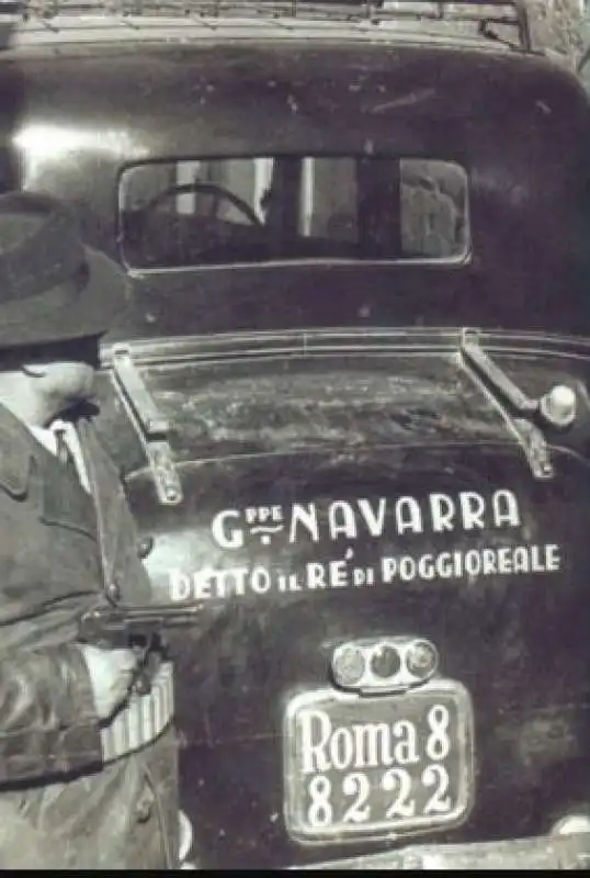 auto di giuseppe navarra su cui fu trasportato il tesoro di san gennaro