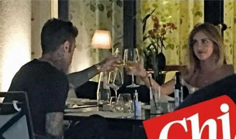 chiara ferragni e fedez - prima cena 2016 - foto chi 