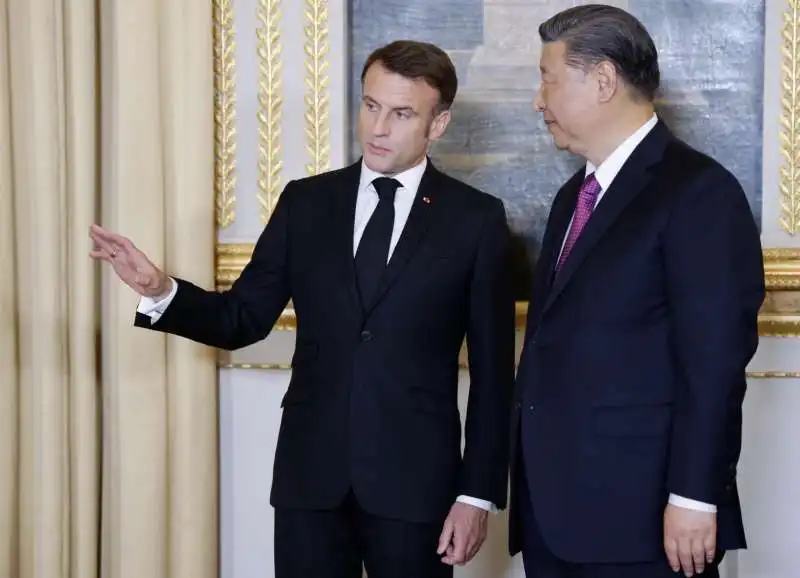 emmanuel macron e xi jinping  