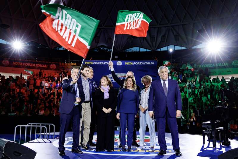 evento elettorale di forza italia