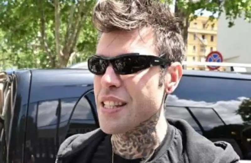 FEDEZ  AL TRIBUNALE DI ROMA