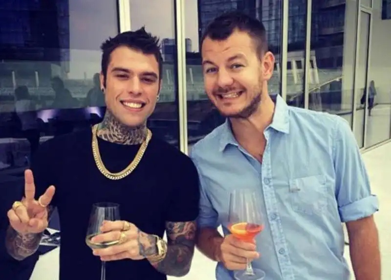 FEDEZ - ALESSANDRO CATTELAN

