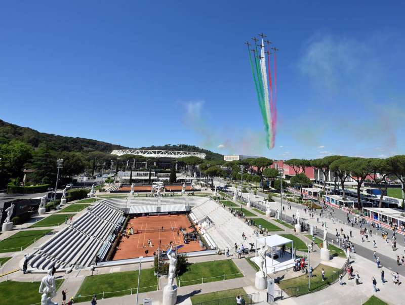 frecce tricolori foto mezzelani gmt128