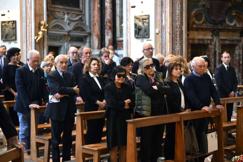 funerali luciano di bacco foto mezzelani gmt10