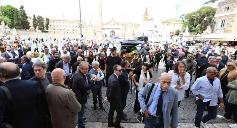 funerali luciano di bacco   foto mezzelani gmt18