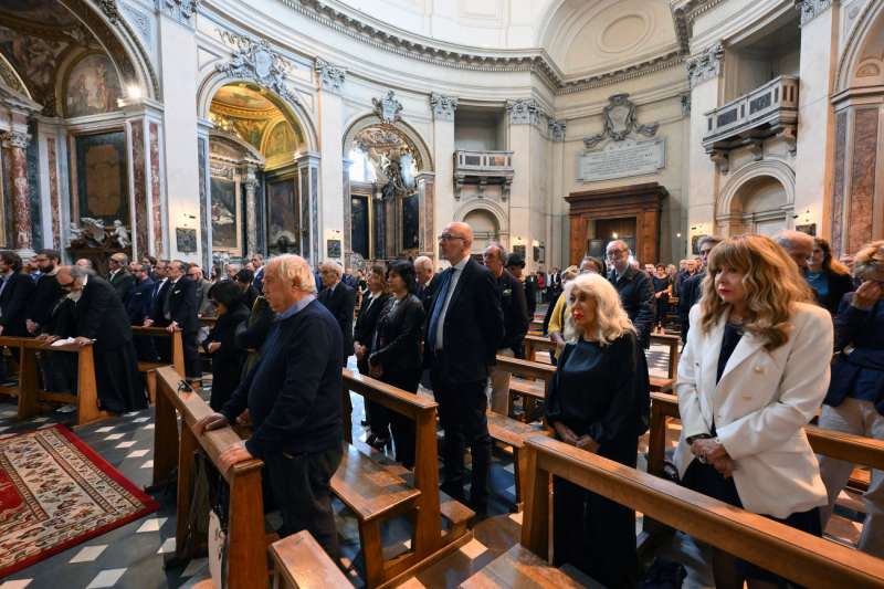 funerali luciano di bacco foto mezzelani gmt21