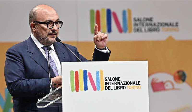 gennaro sangiuliano salone del libro di torino