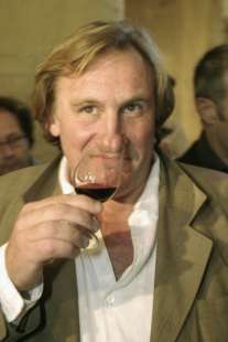 gerard depardieu e l alcol 4