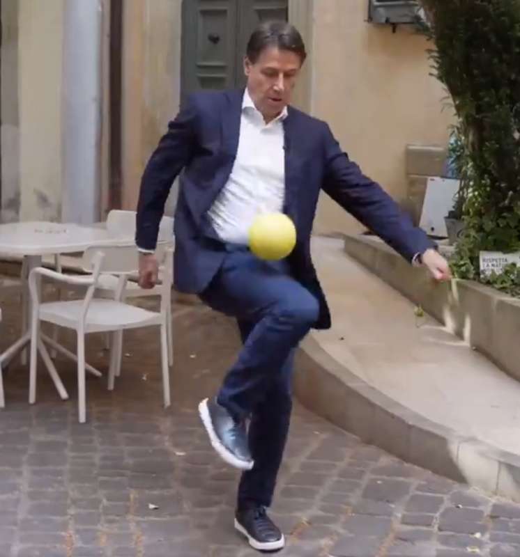 giuseppe conte nello spot di carolina morace 1