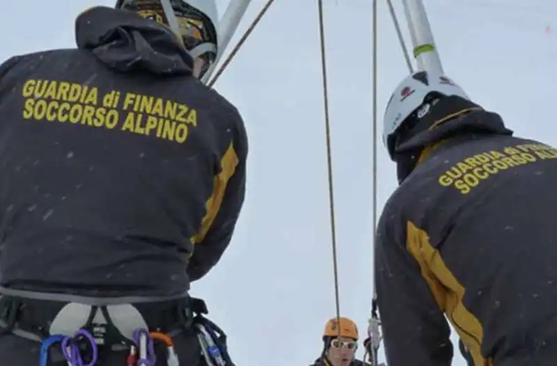 guardia di finanza soccorso alpino   4