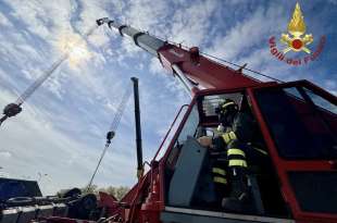 incidente a un camion carico di acido a piacenza 8