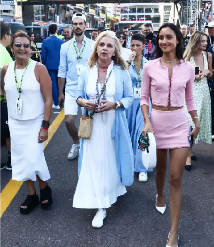 la mamma di leclerc con alexandra saint mleux 