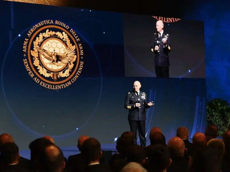 luca goretti all'evento per i 100 anni del ruolo delle armi. 1