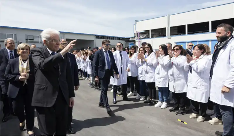 mattarella parla di lavoro in calabria