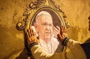 murales di evyrein su papa francesco e la frociaggine