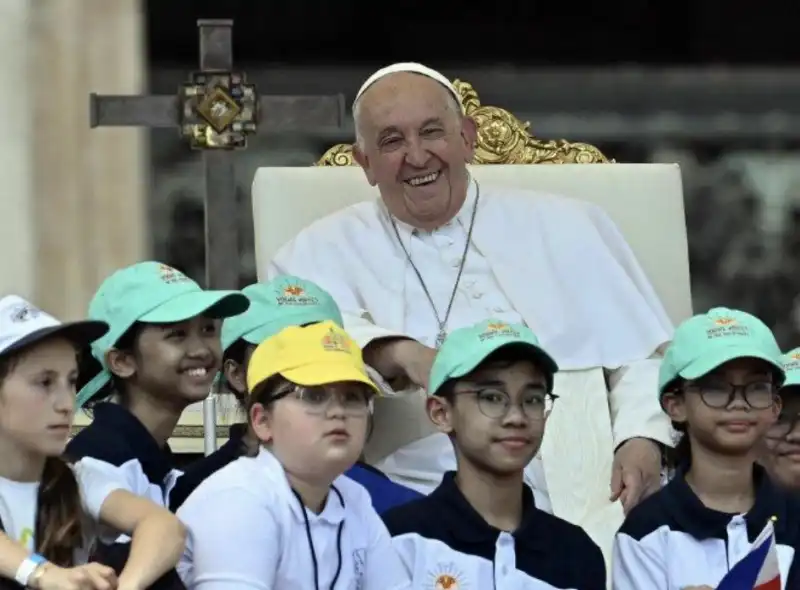 papa francesco alla giornata mondiale dei bambini 3