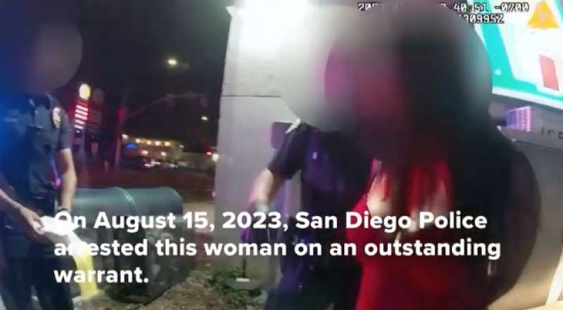 poliziotto fa sesso con una detenuta a san diego 2