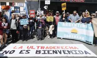 protesta a madrid contro il raduno di ecr 3